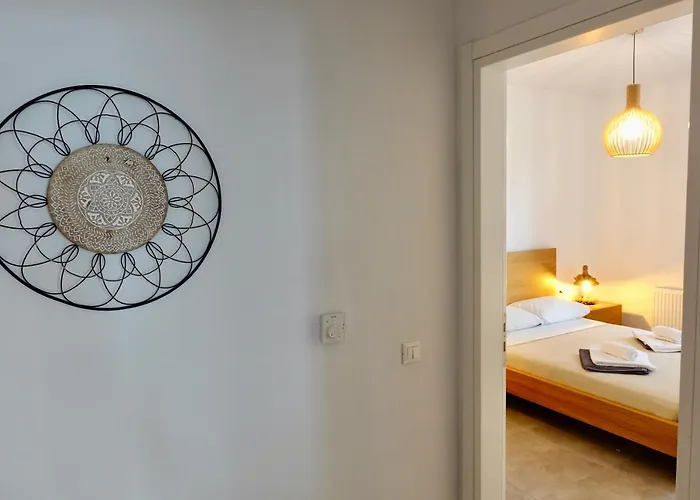 Seaview & Jacuzzi Summer *