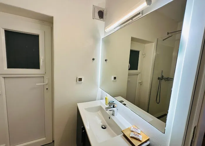 Seaview & Jacuzzi Summer Appartement