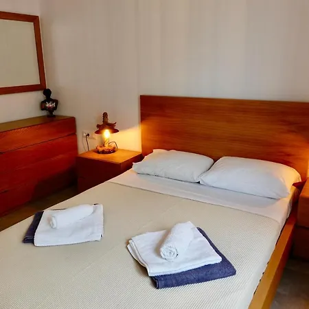 Seaview & Jacuzzi Summer Apartment *