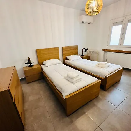 Seaview & Jacuzzi Summer Apartment *