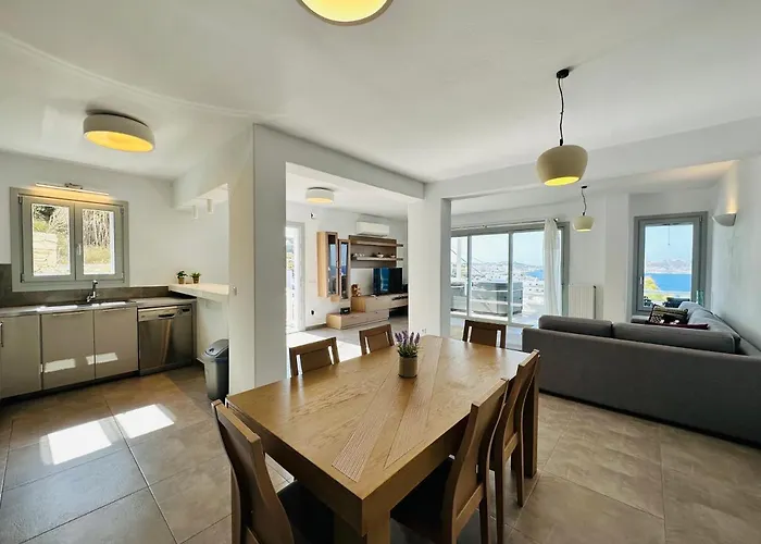 Seaview & Jacuzzi Summer