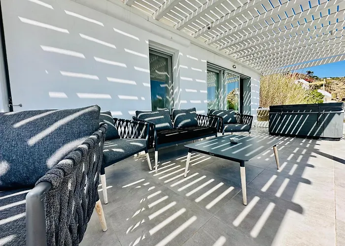 Seaview & Jacuzzi Summer